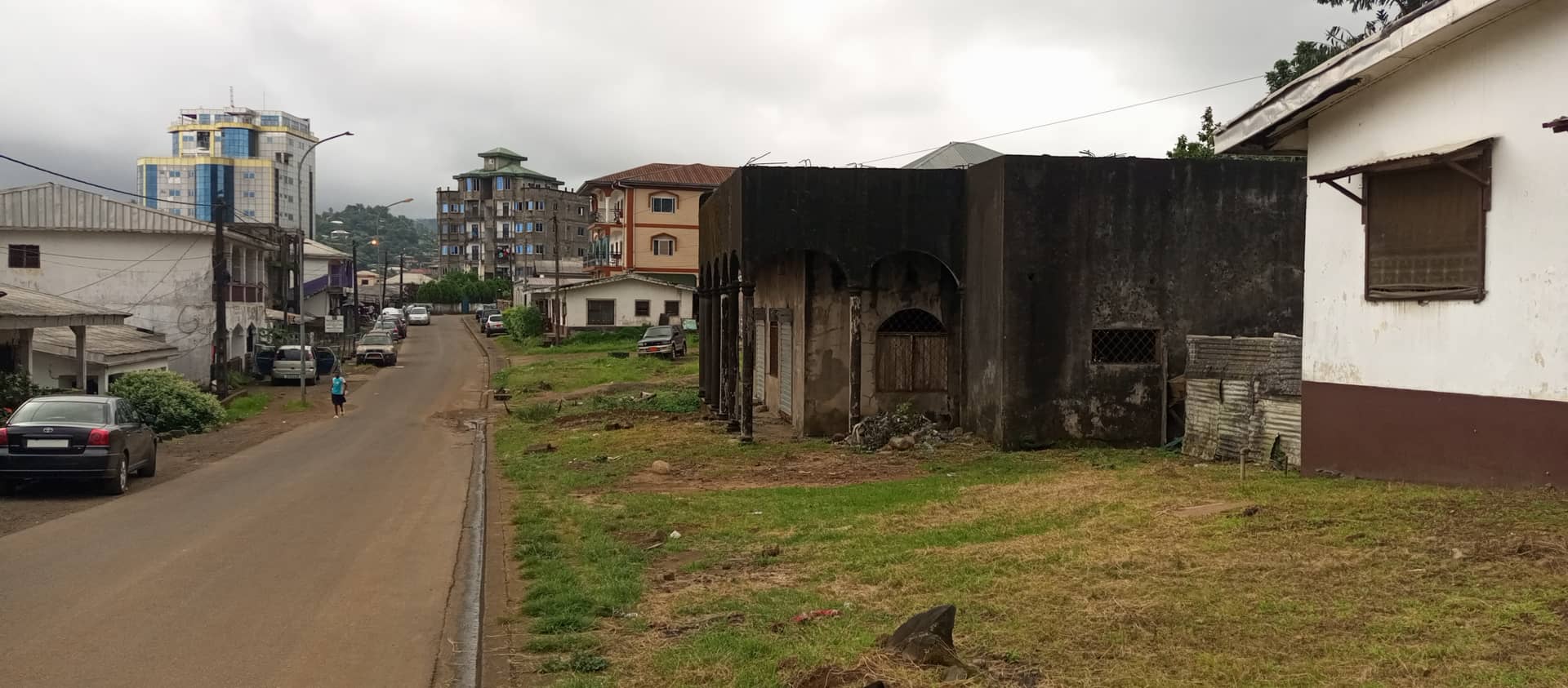 House + Land for sell in Limbe