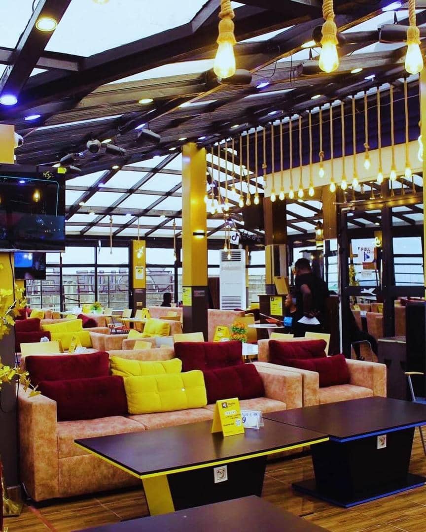 BLUE EMPIRE'S HOTEL — photo 3