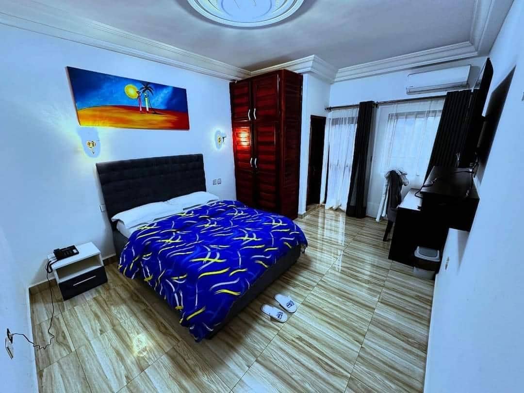 BLUE EMPIRE'S HOTEL — photo 7