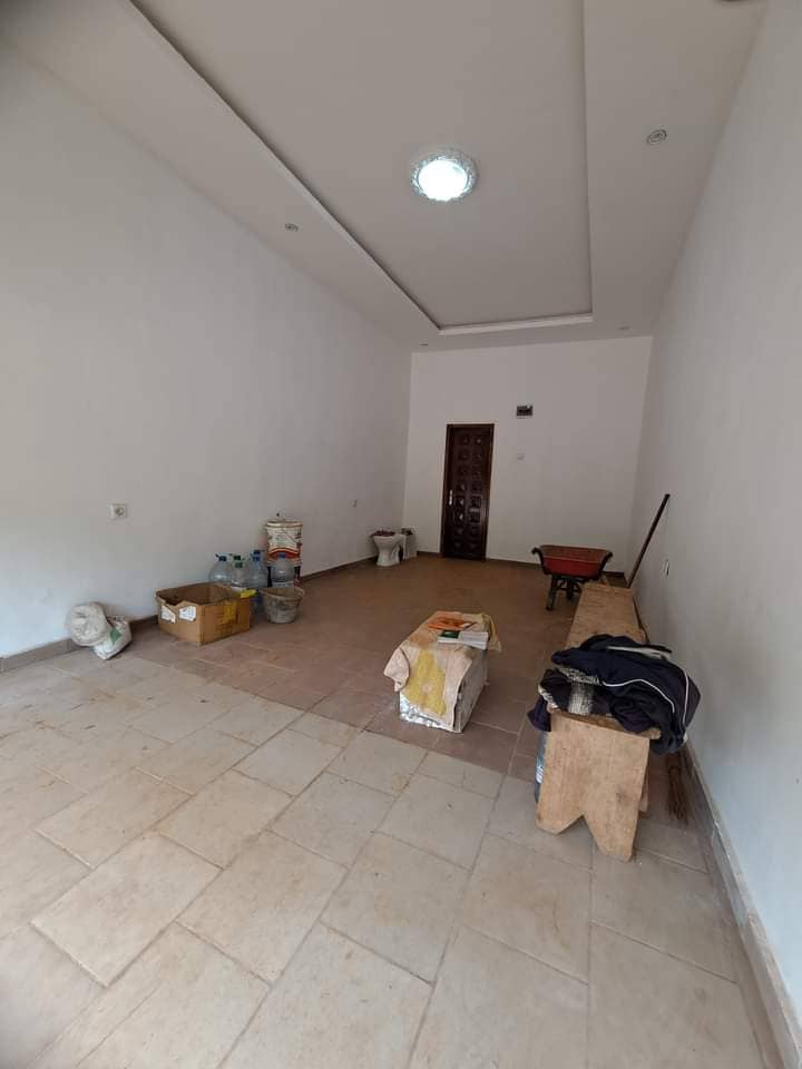 Boutique à louer  — photo 3