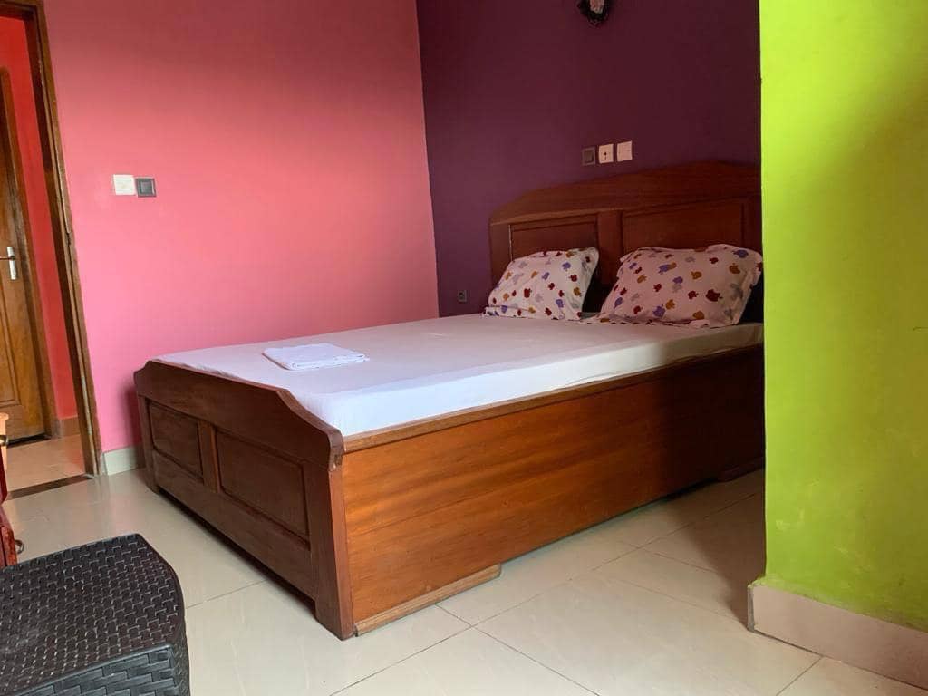COMPLEXE CROWN PLAZA HOTEL 