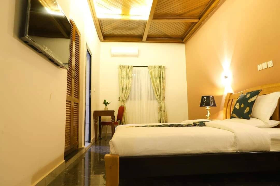 UNITED HOTEL  — photo 6