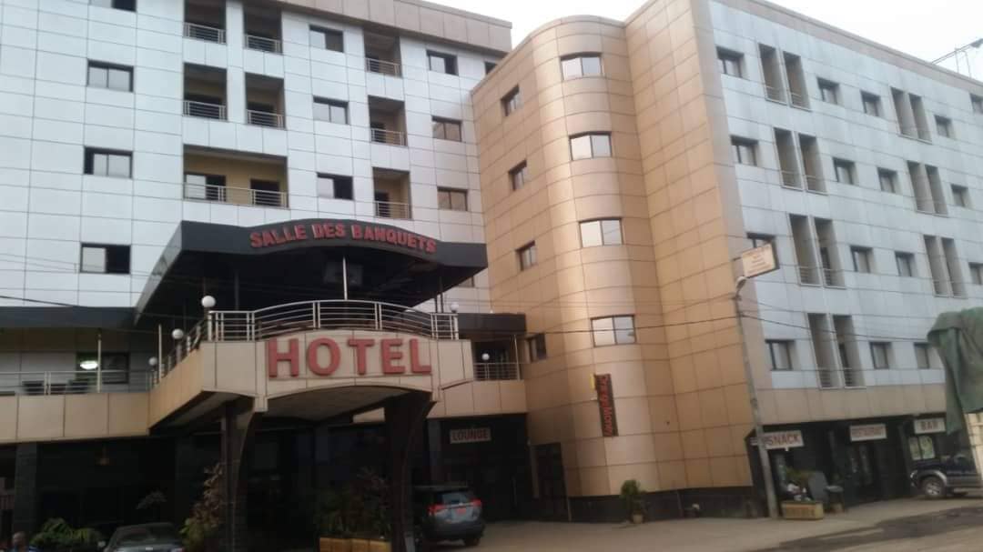 AUTHENTICA HOTEL 