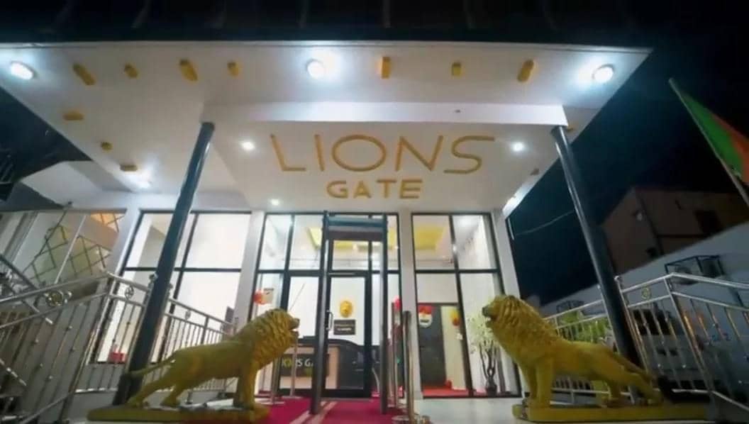 LION GATE HOTEL 