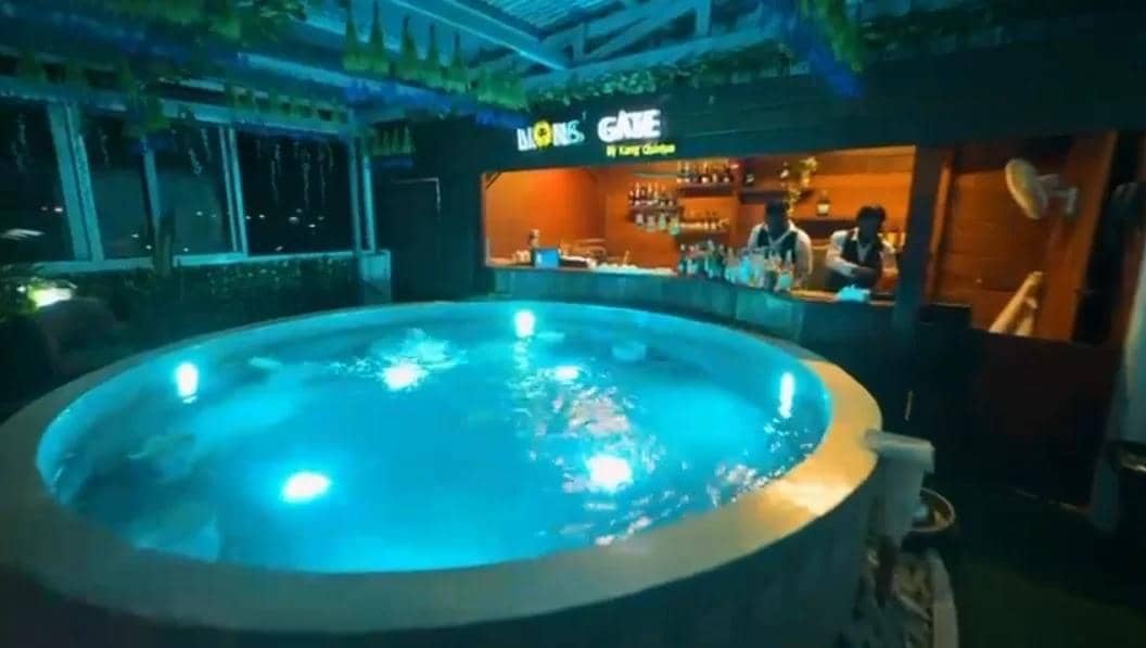 LION GATE HOTEL  — photo 6