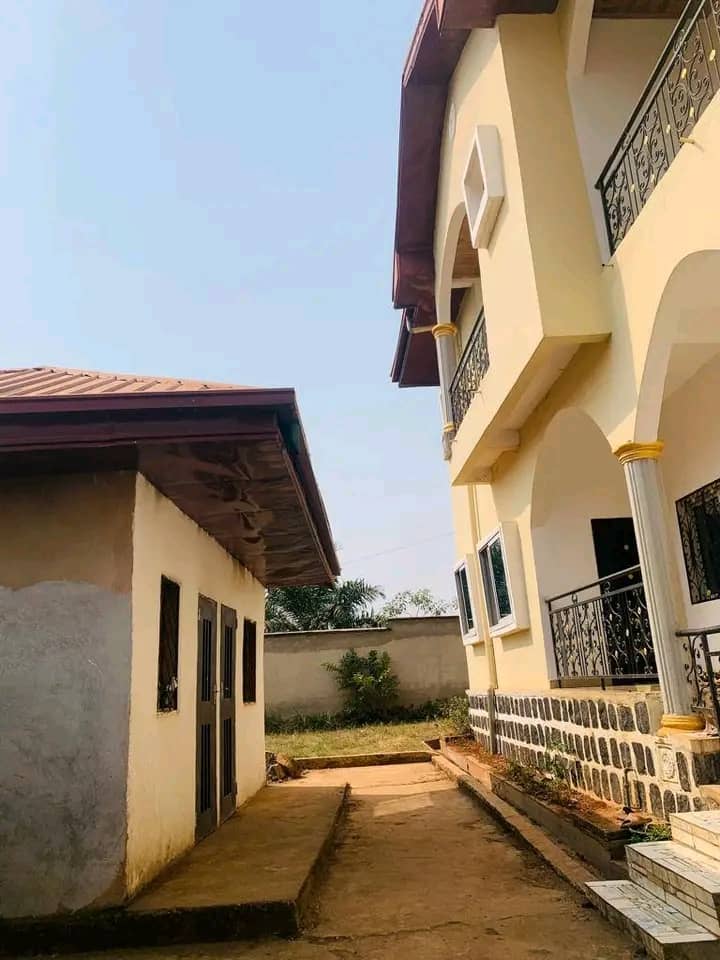 Affordable house for sale around the bamenda 3 council mile4  — photo 6