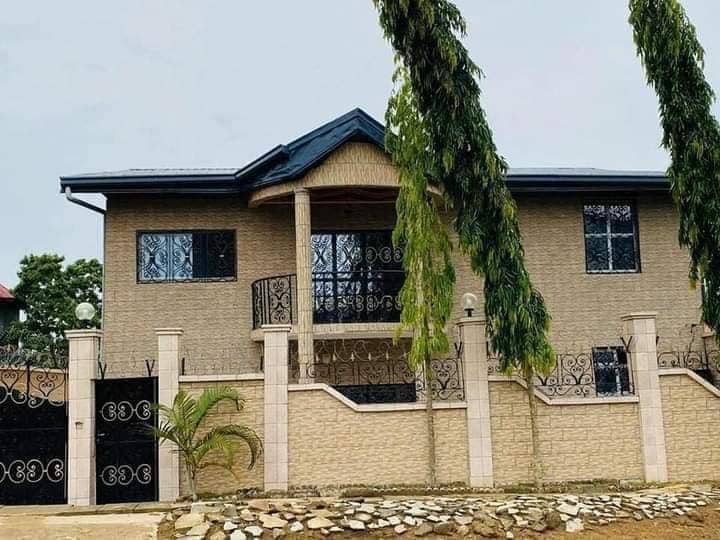 MAGNIFICENT DUPLEX FOR SALE 