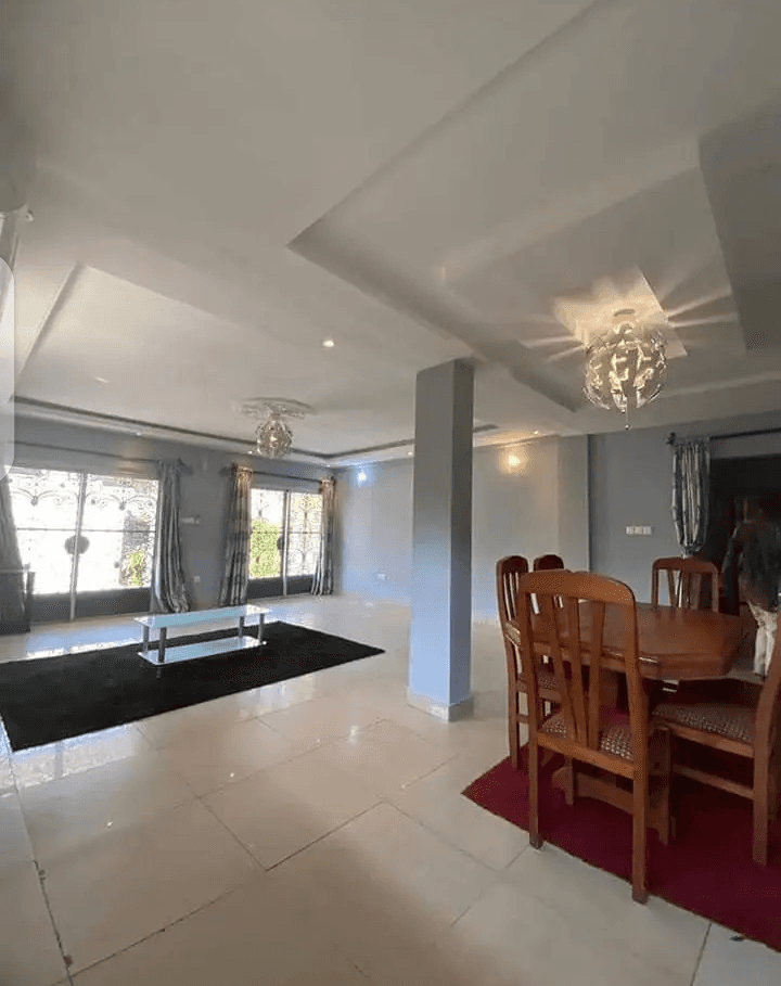 VILLA — photo 2