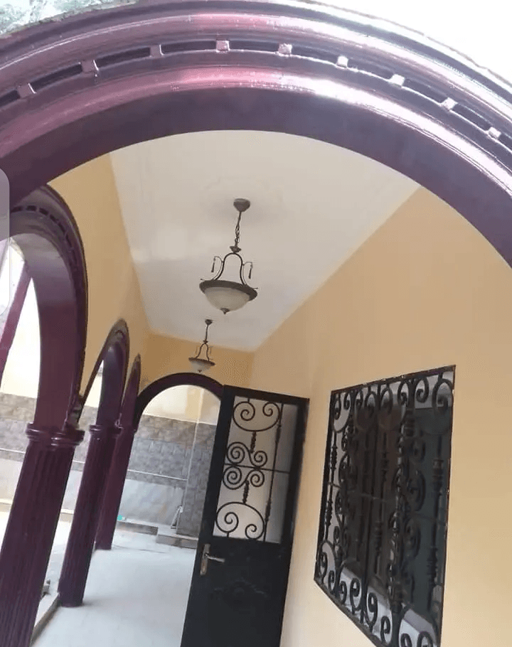 Duplex — photo 2
