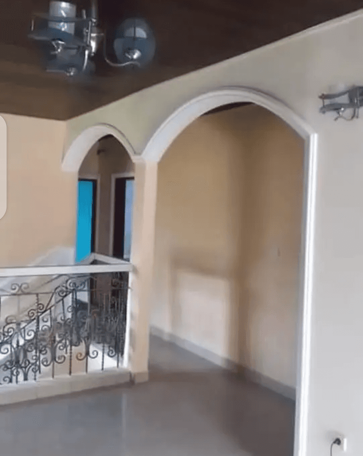 Duplex — photo 3