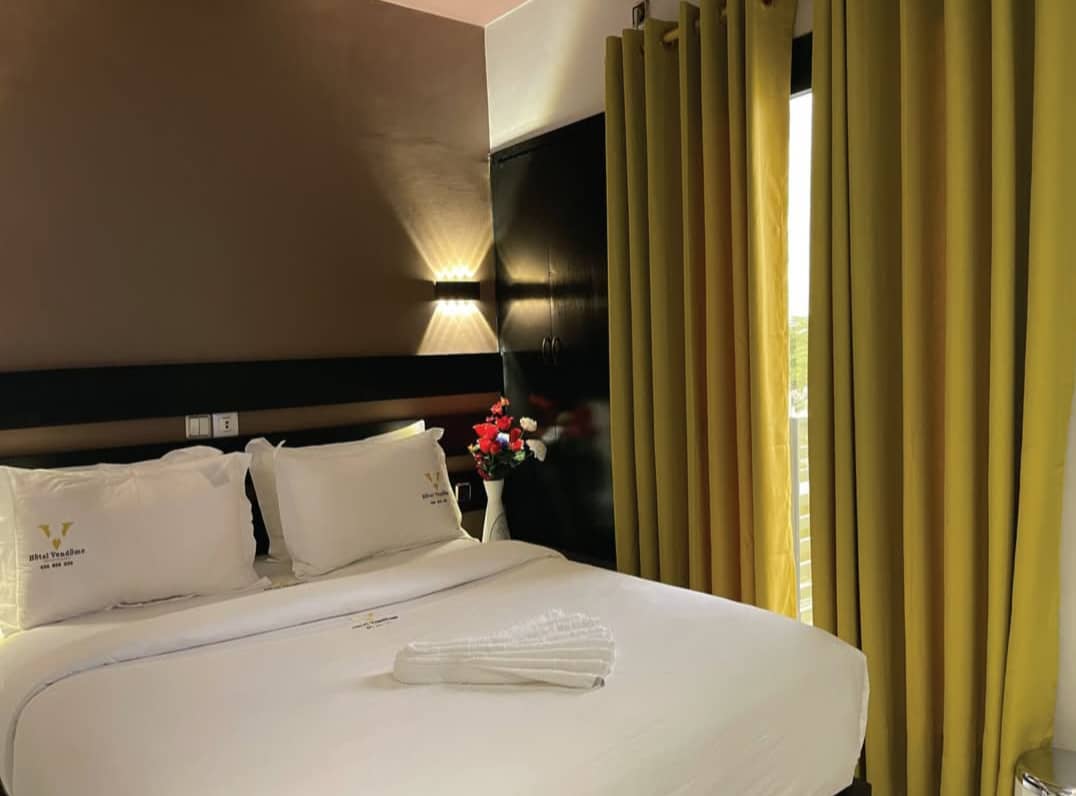 HOTEL VENDOME — photo 4