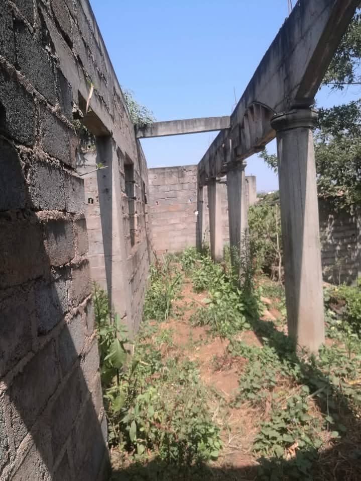 Duplex inachevé à vendre Bafoussam  — photo 4