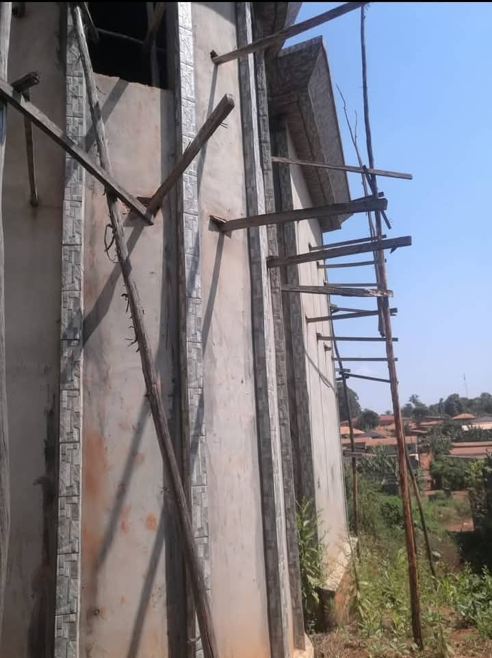 Duplex inachevé à vendre Bafoussam  — photo 6