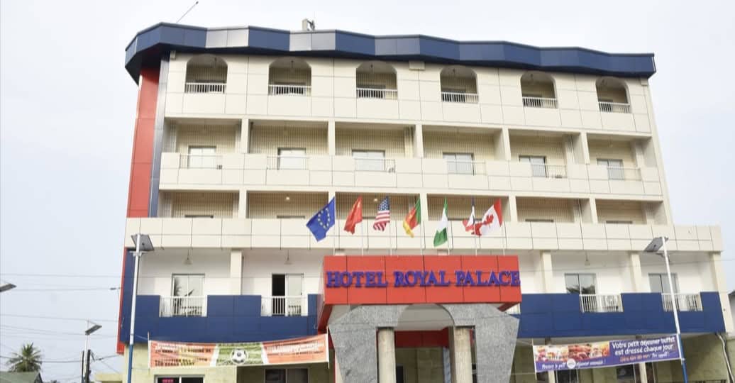 HOTEL ROYAL PALACE  — photo 2