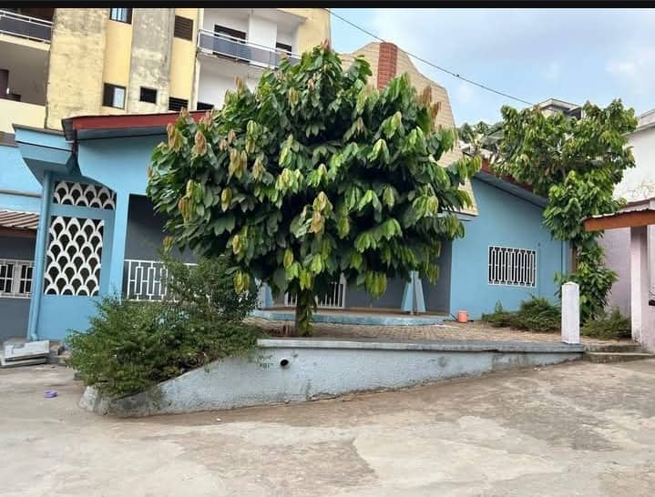villa moderne à louer Bastos — photo 4
