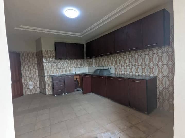 vaste appartements modernes à odza  — photo 6