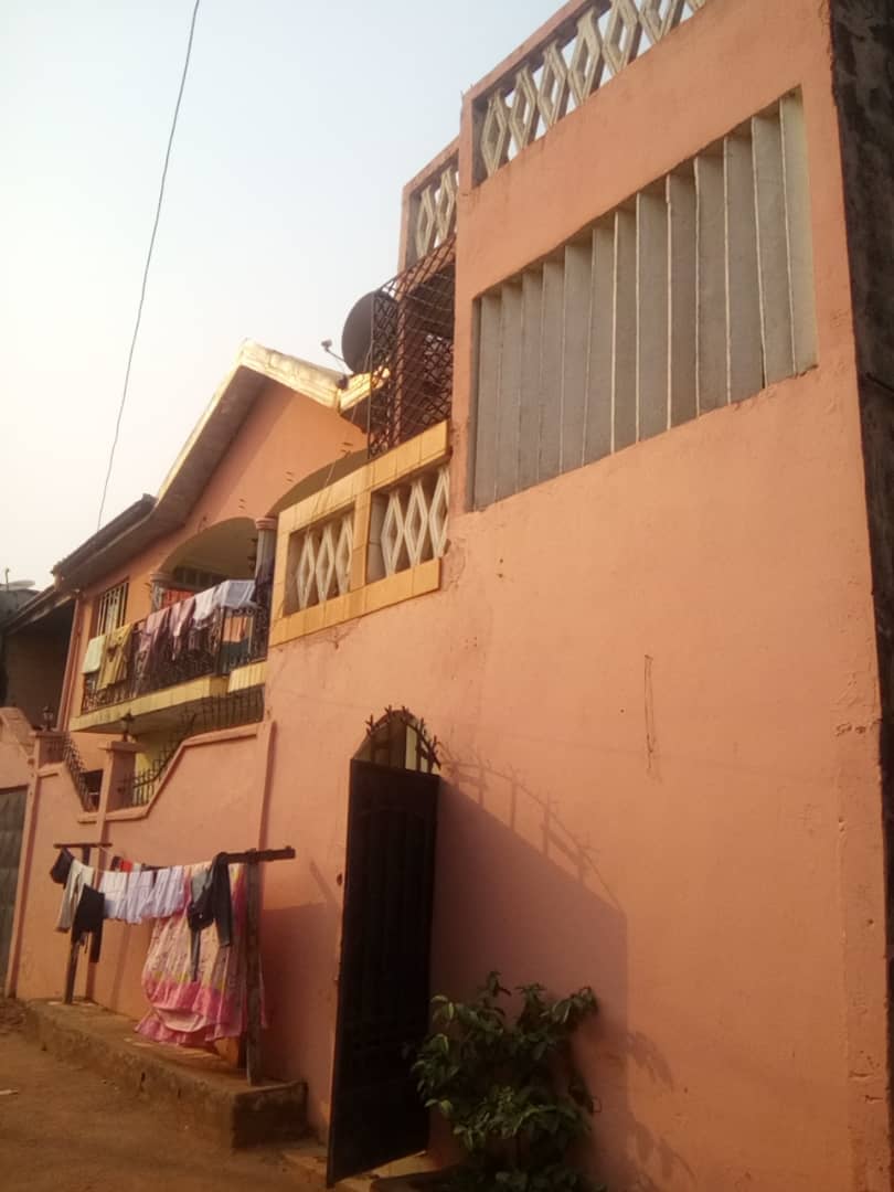 Résidence à vendre Biyem-assi  — photo 4