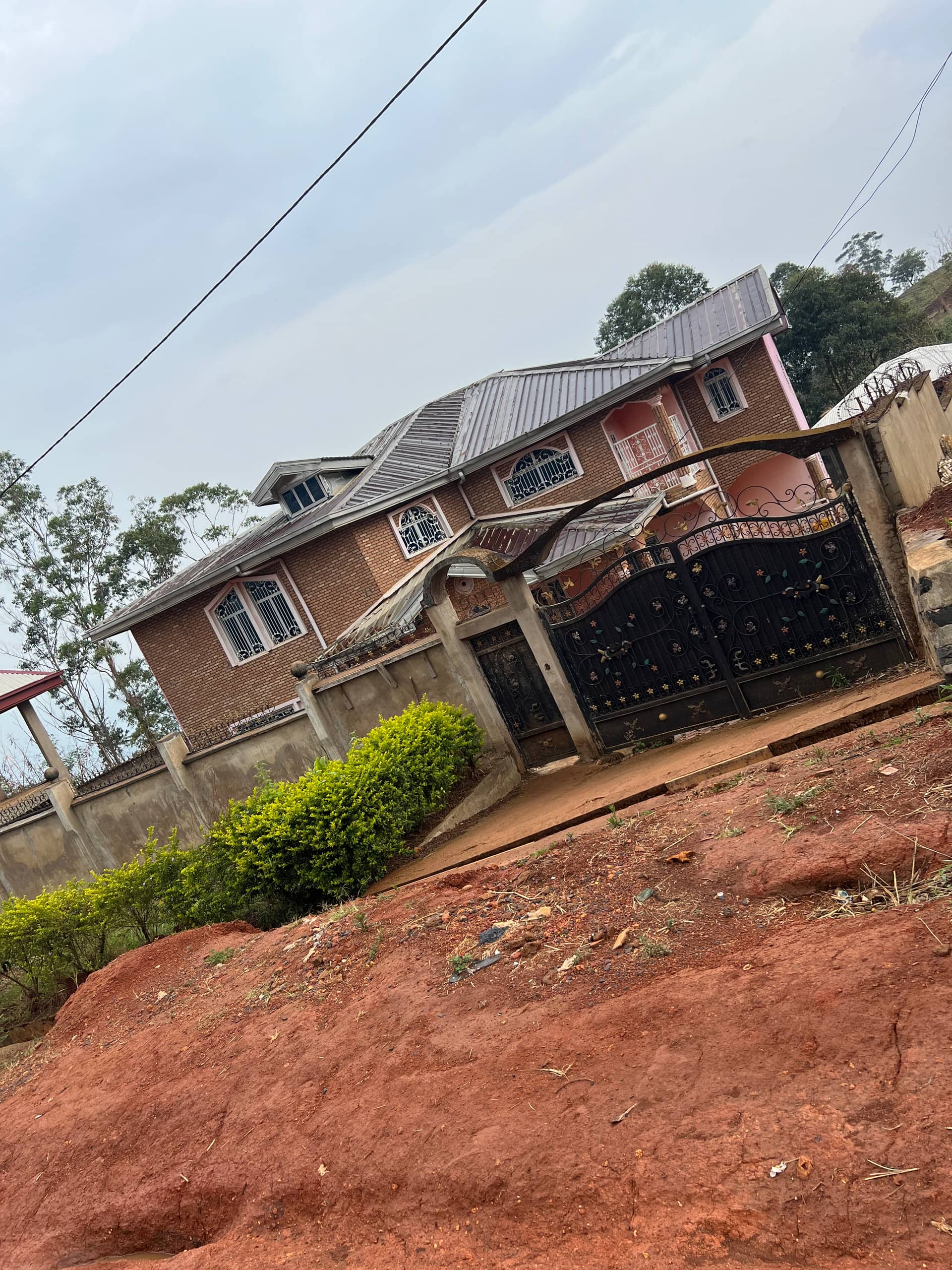 Affordable housing in Bamenda up station  — photo 2