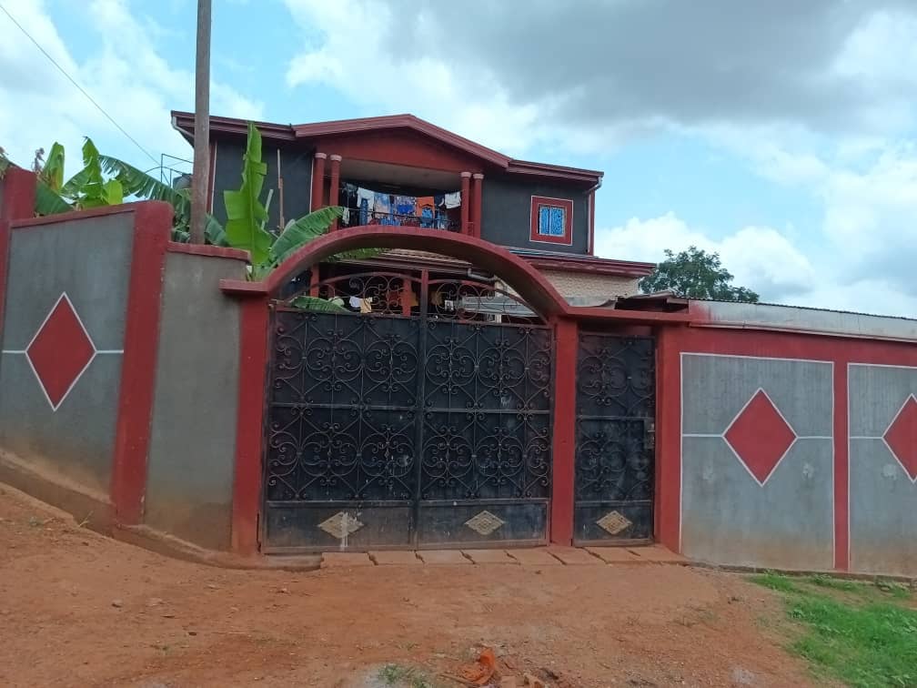 Studio modern available 
