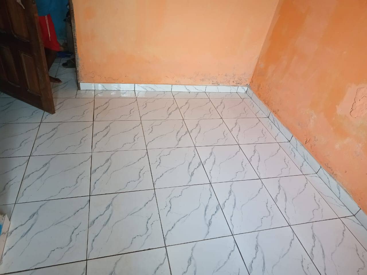 Modern apartment standing  — photo 4