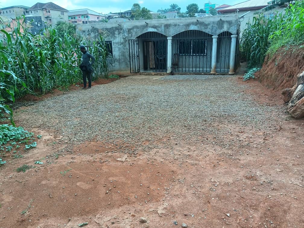 House and plot standing 