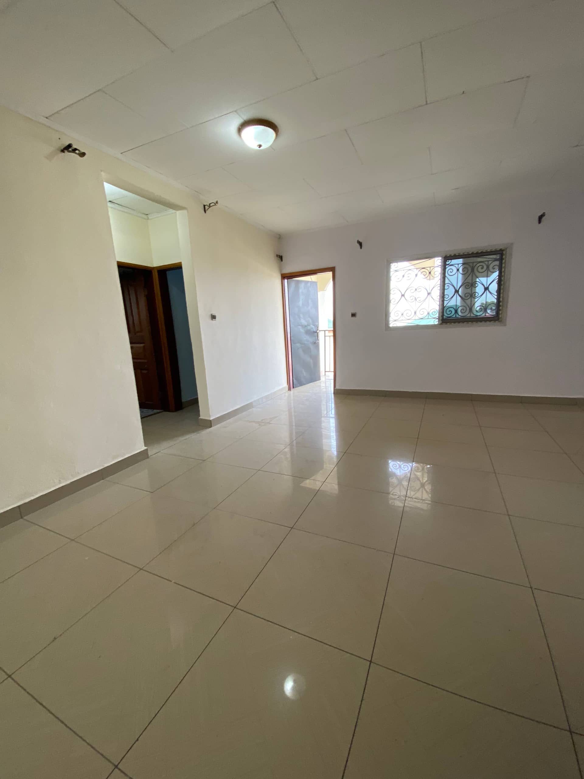 2 Bedrooms Apartment at Sandpit Buea — photo 2