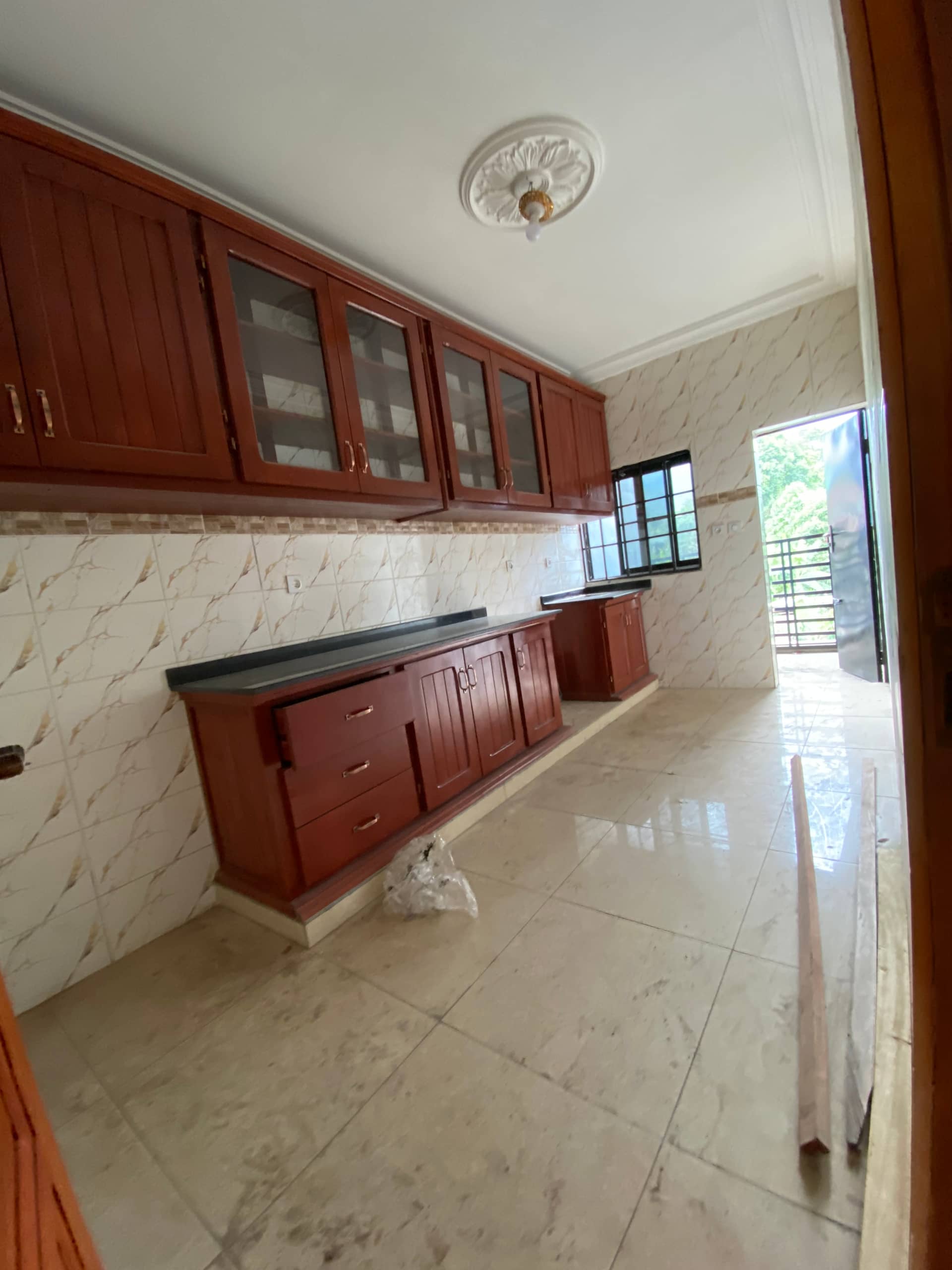 Newly constructed 3 bedrooms Apartment at Bokwai  — photo 4
