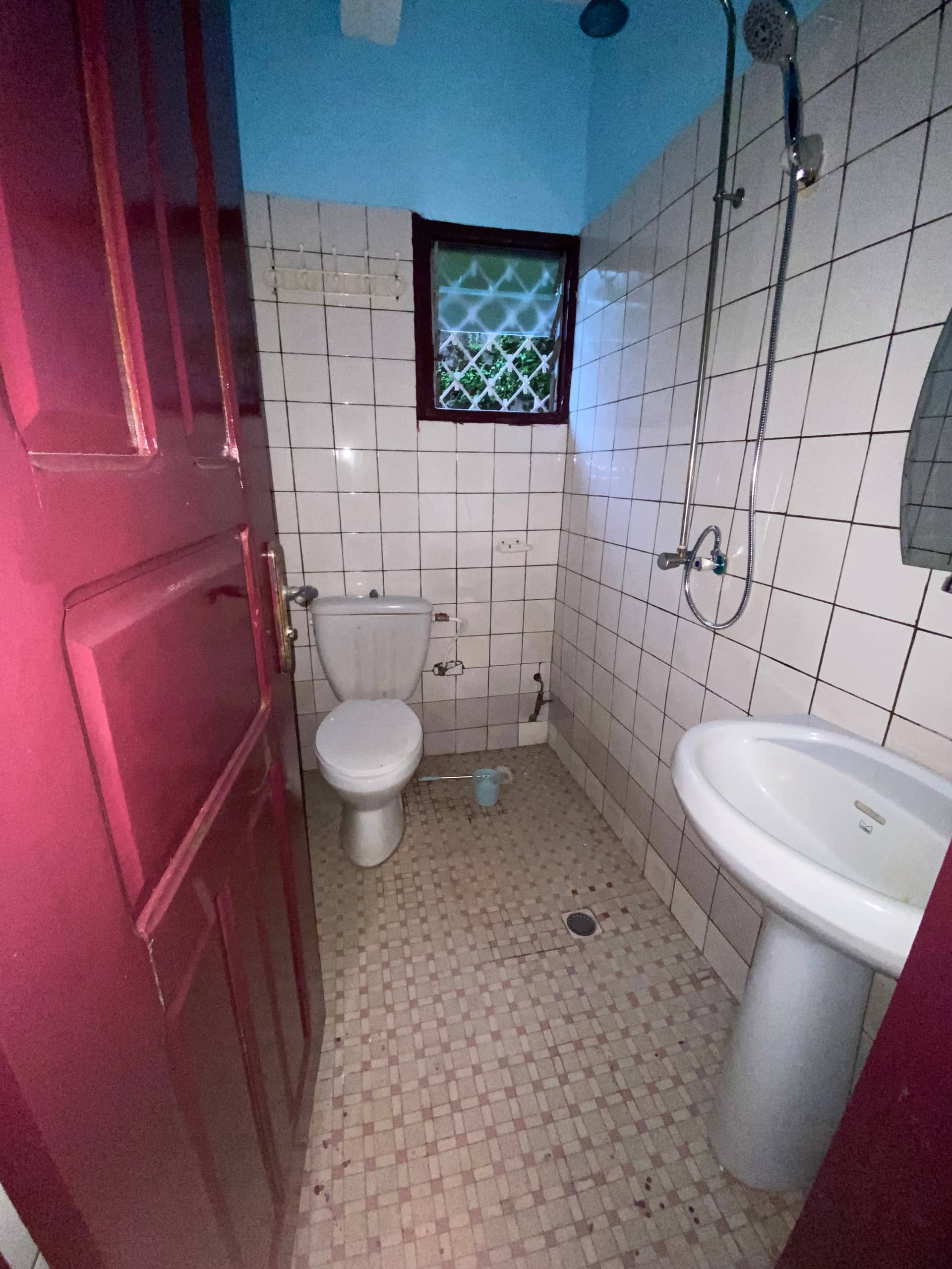 Extra Large 3 Bedrooms at Borstal  — photo 7