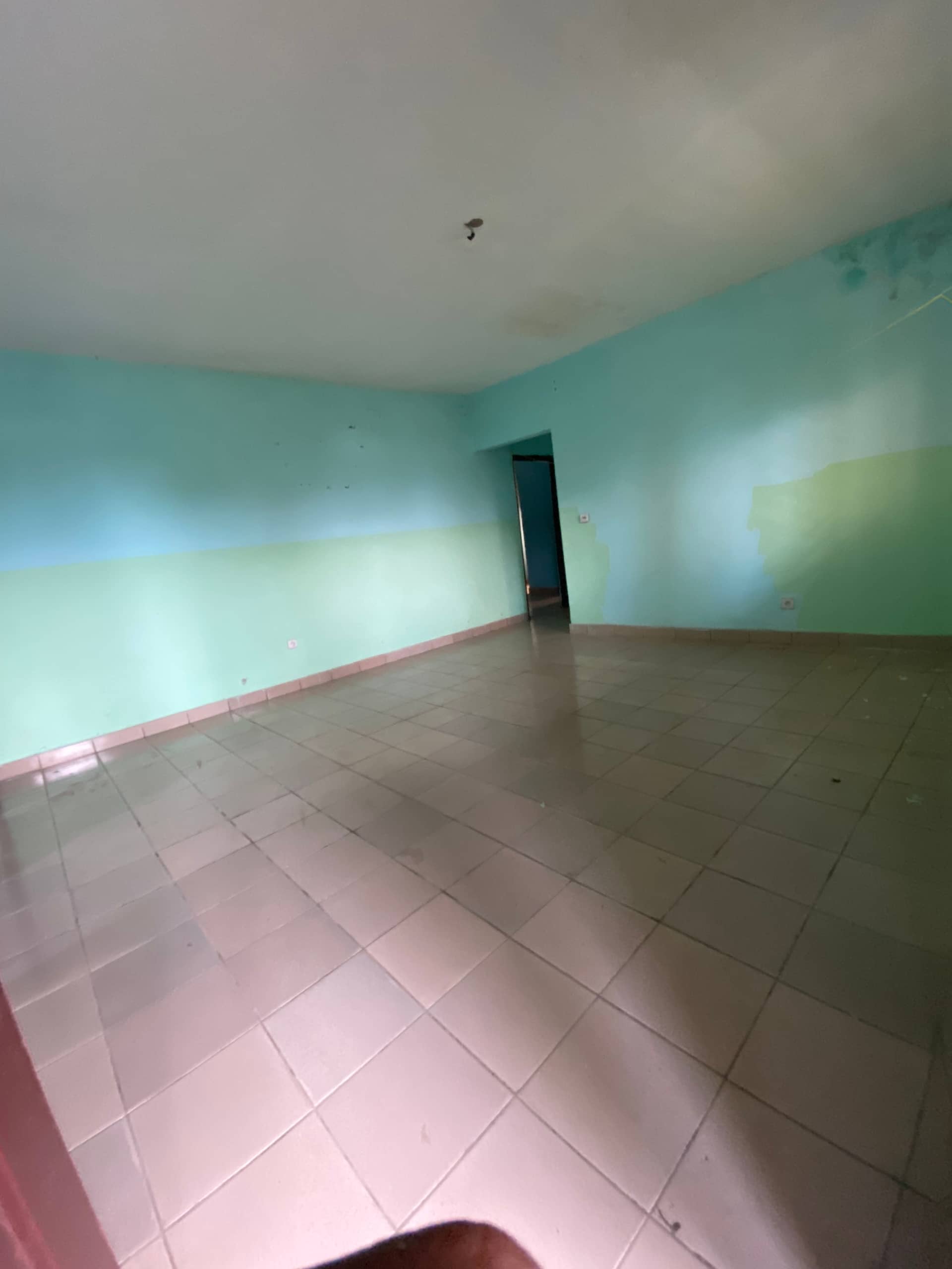 Clean 3 Bedrooms Apartment around mountain hotel buea — photo 2