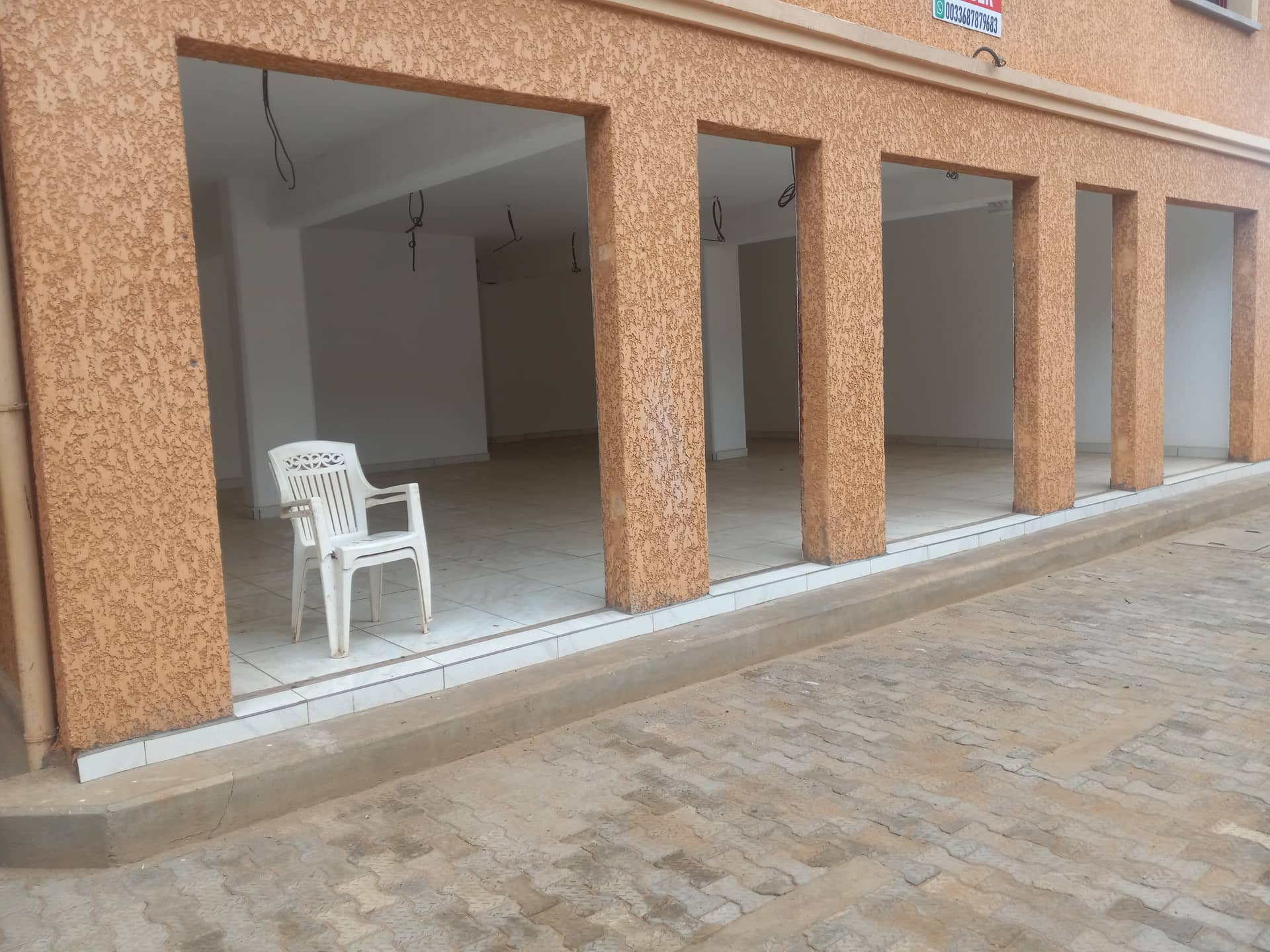 Immeuble commerciale  — photo 6