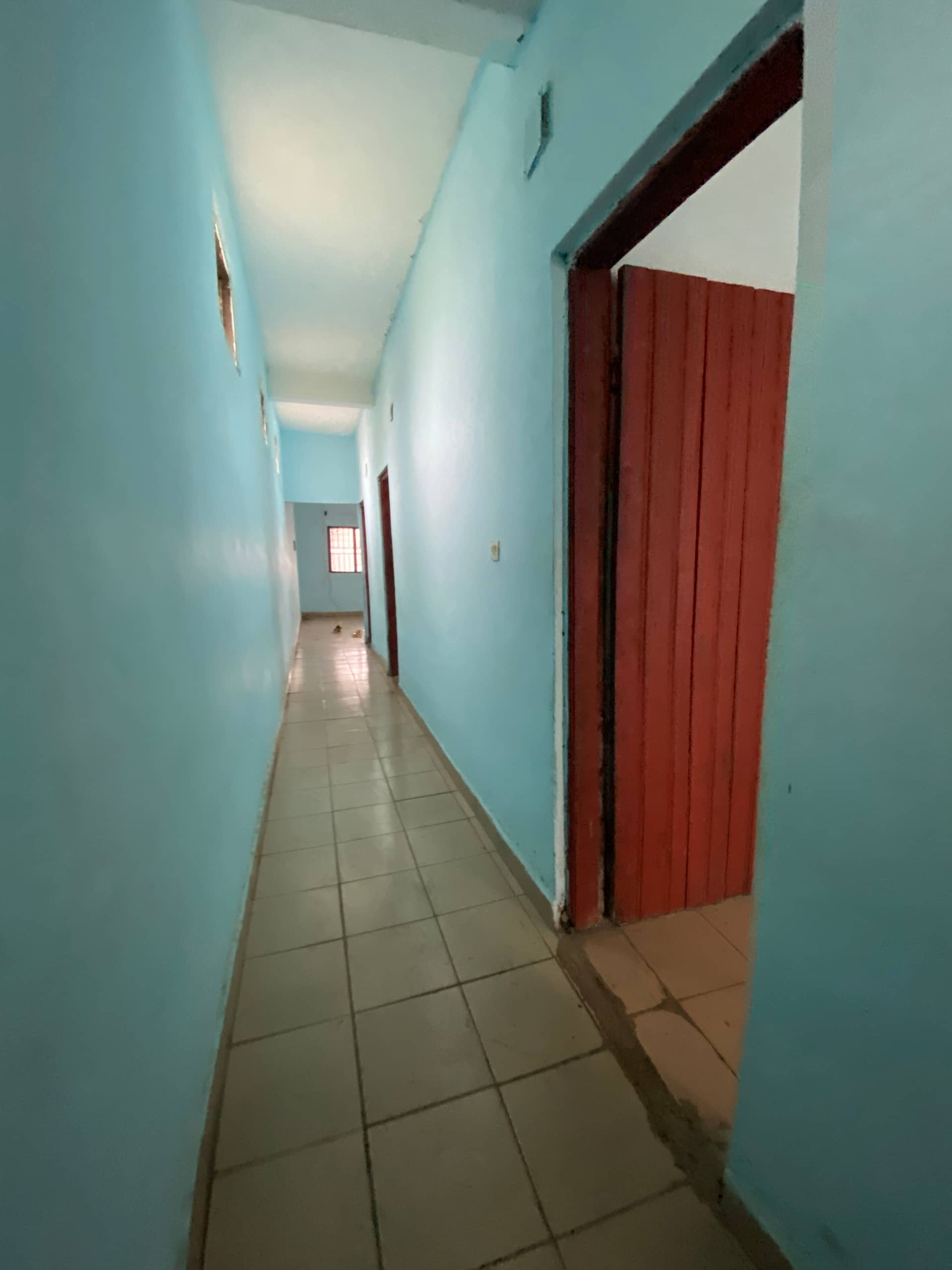 2 Bedroom Apartment at Sandpit  — photo 2