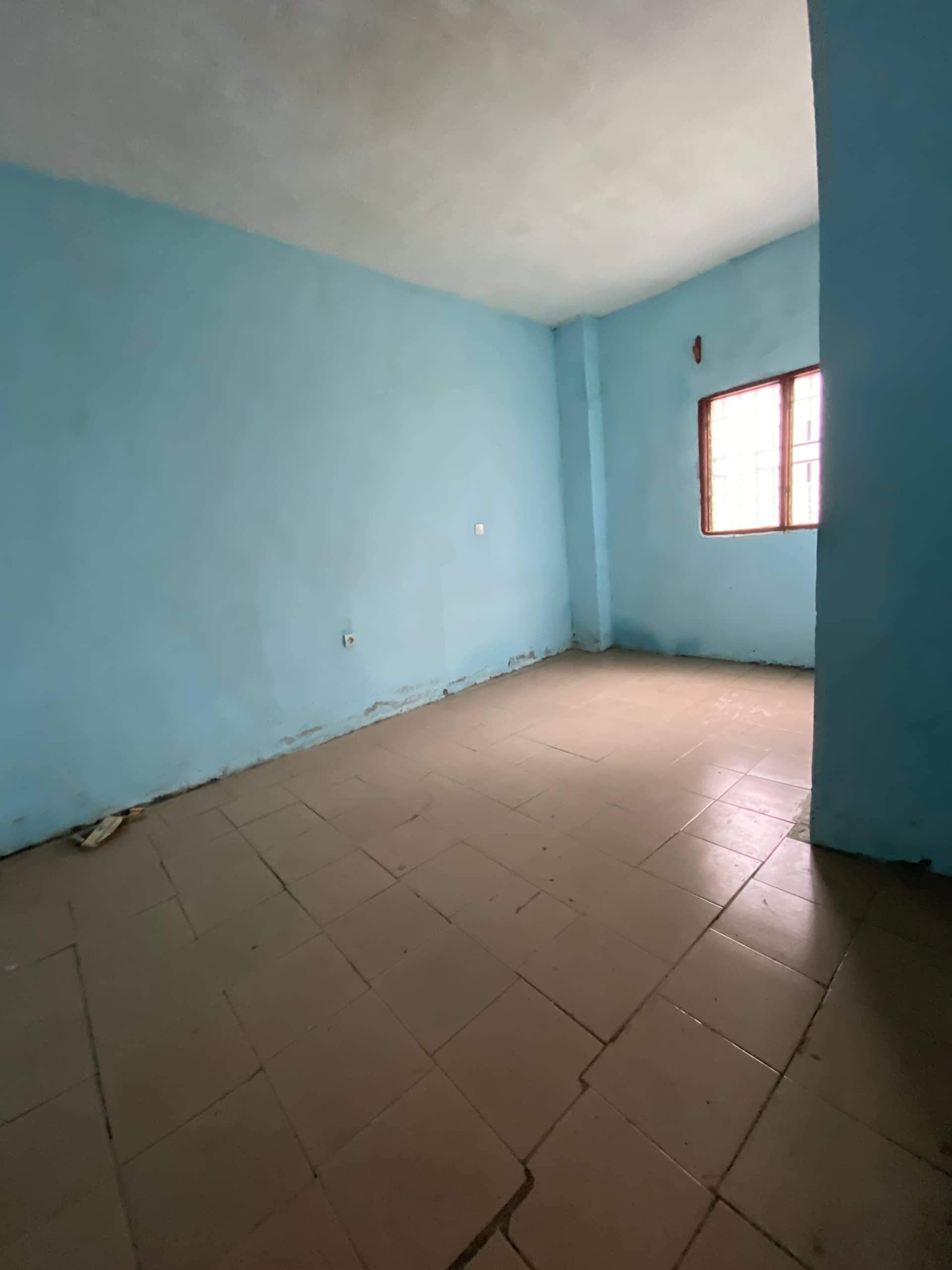 2 Bedroom Apartment at Sandpit  — photo 3