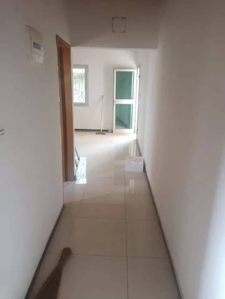 vaste studio moderne Emana — photo 3