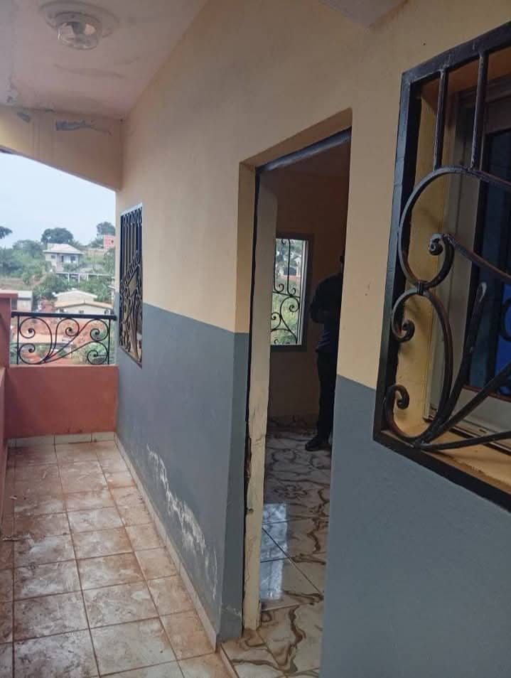 studio moderne nkoabang 