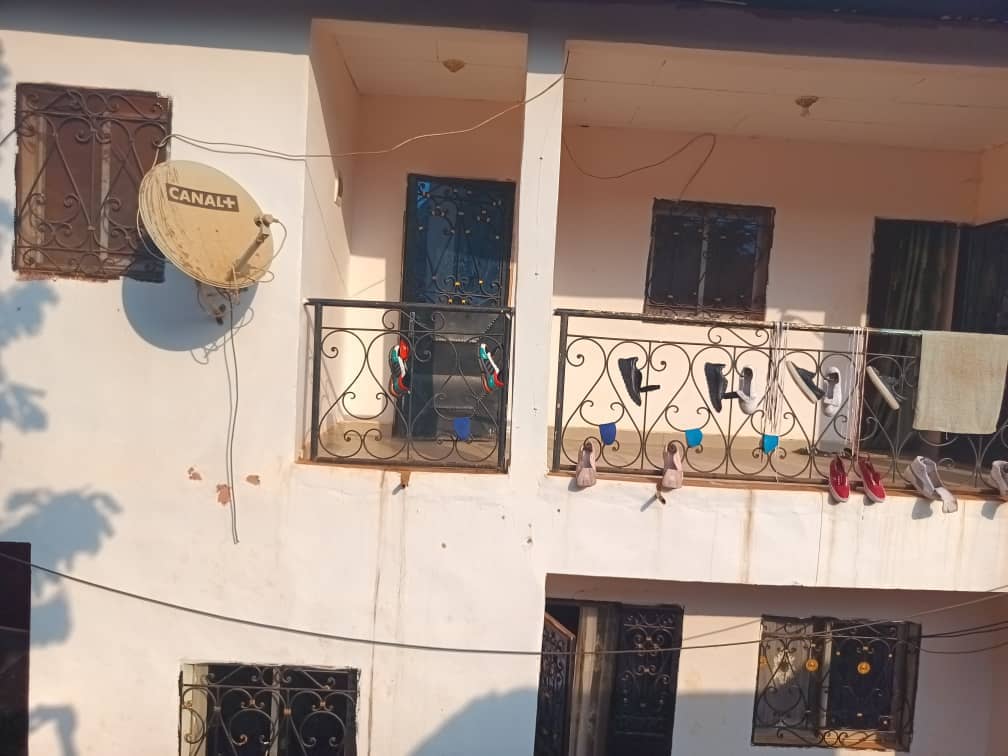 Modern studio available,lycee Emana 