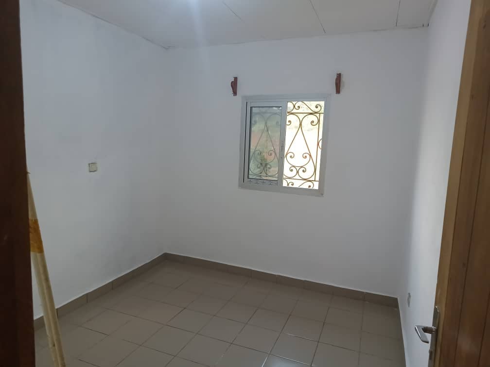 Modern studio available,lycee Emana  — photo 3