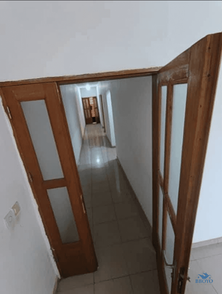 studio moderne NKOLFOULOU  — photo 7