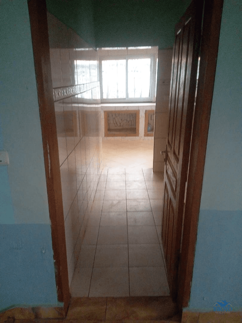 Hill top home — photo 6