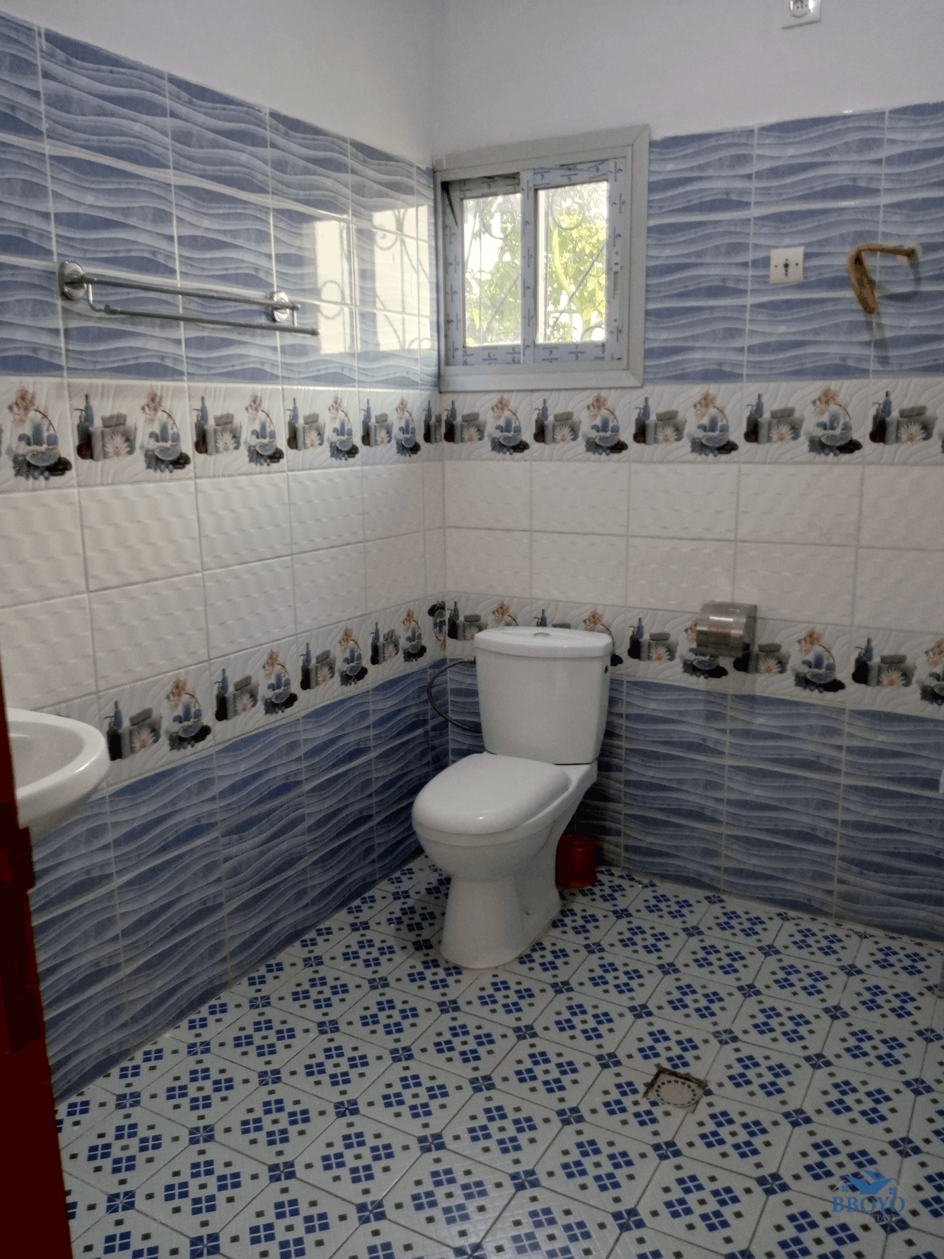 Appartement moyen standing  — photo 6
