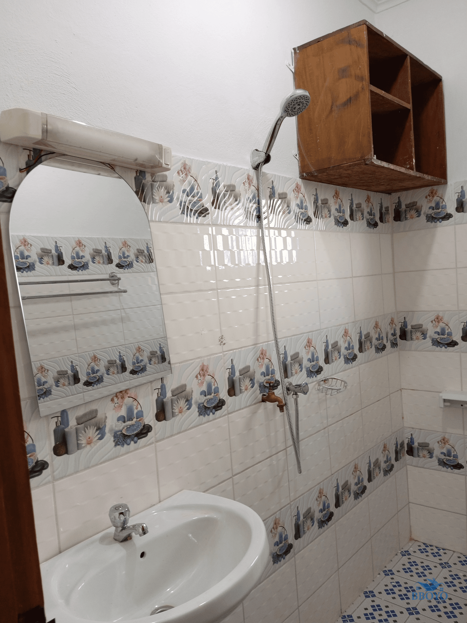 Appartement moyen standing  — photo 5