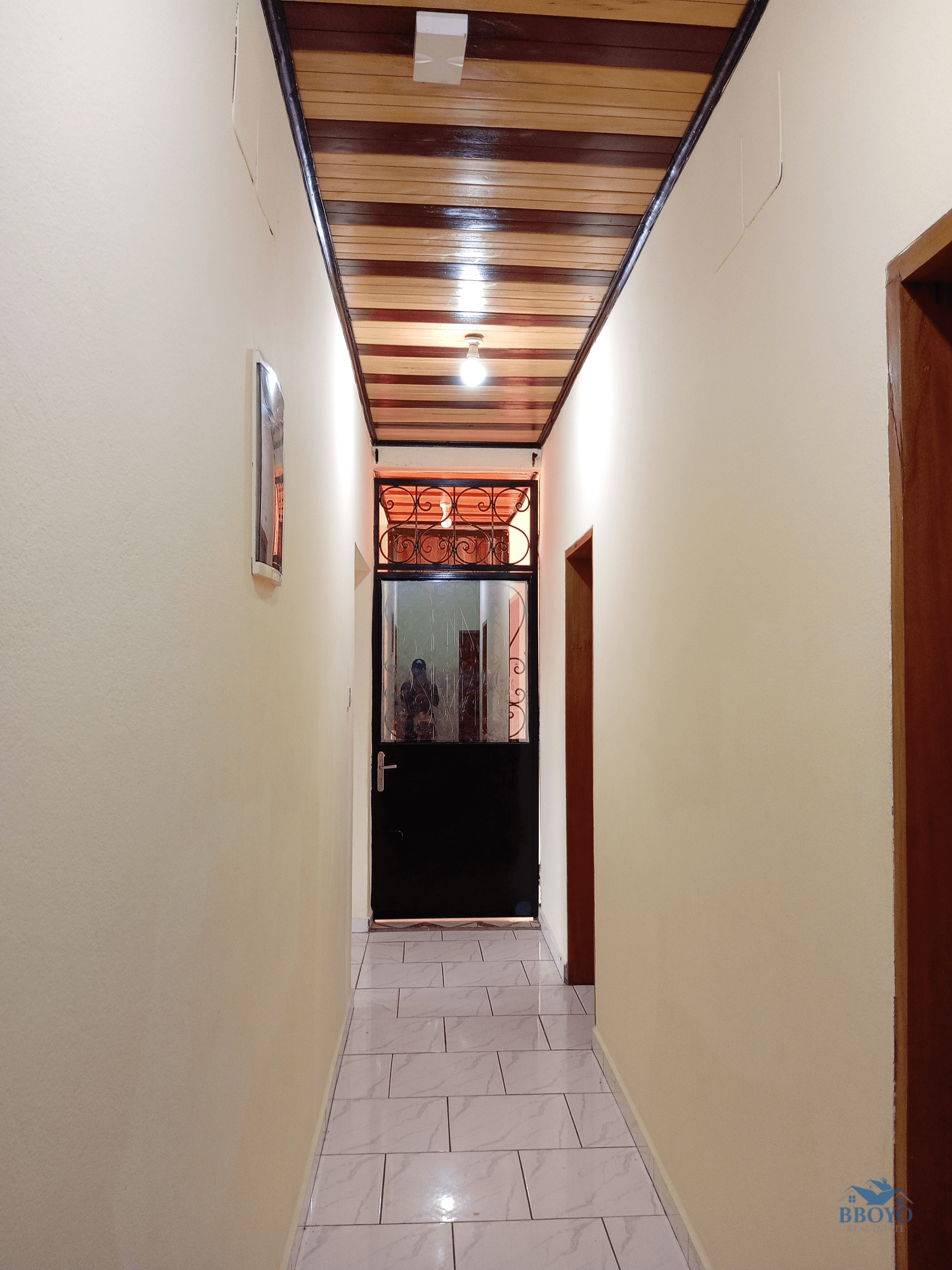 Appartement moyen standing  — photo 2