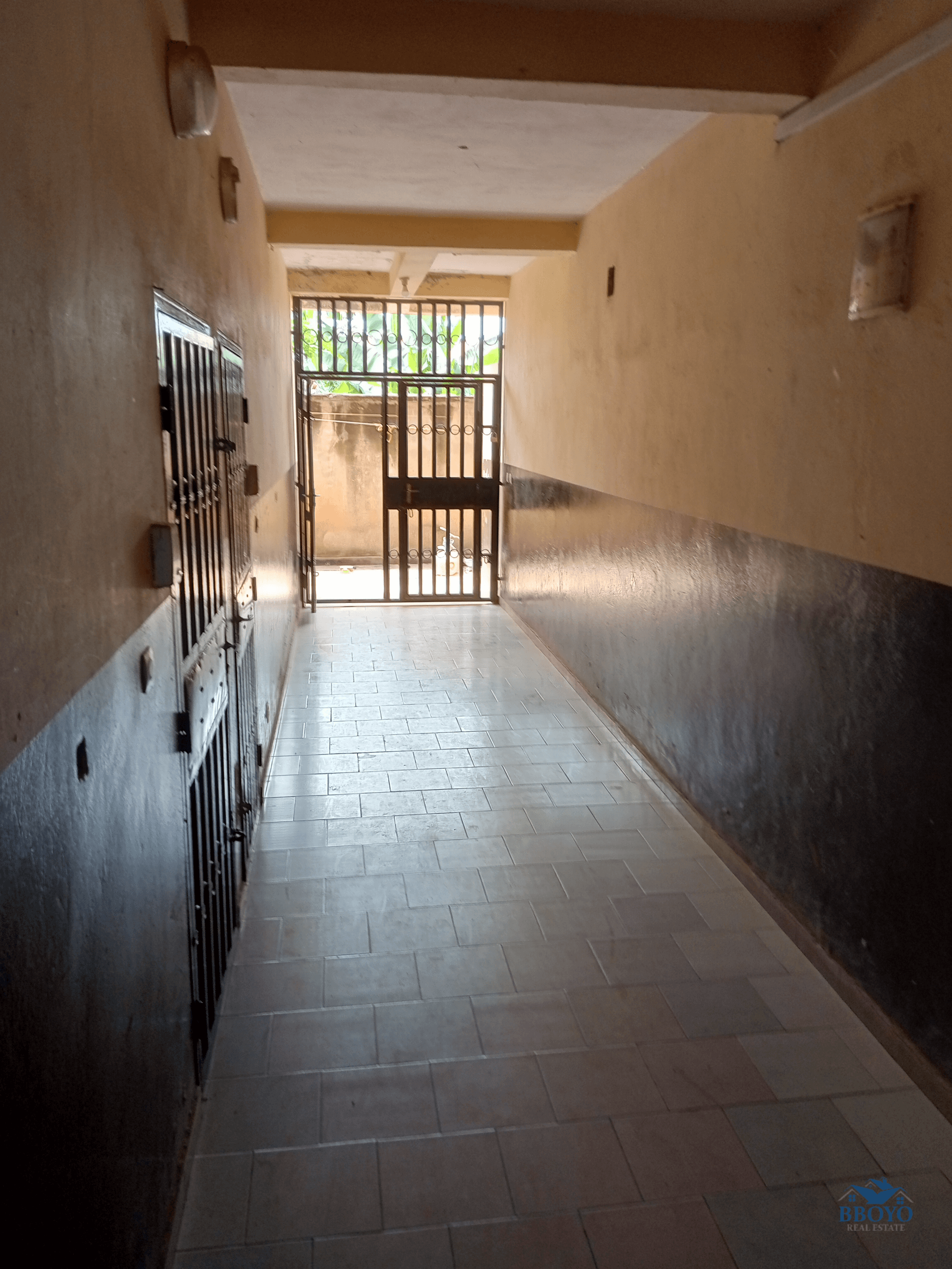 Appartement moyen standing  — photo 2