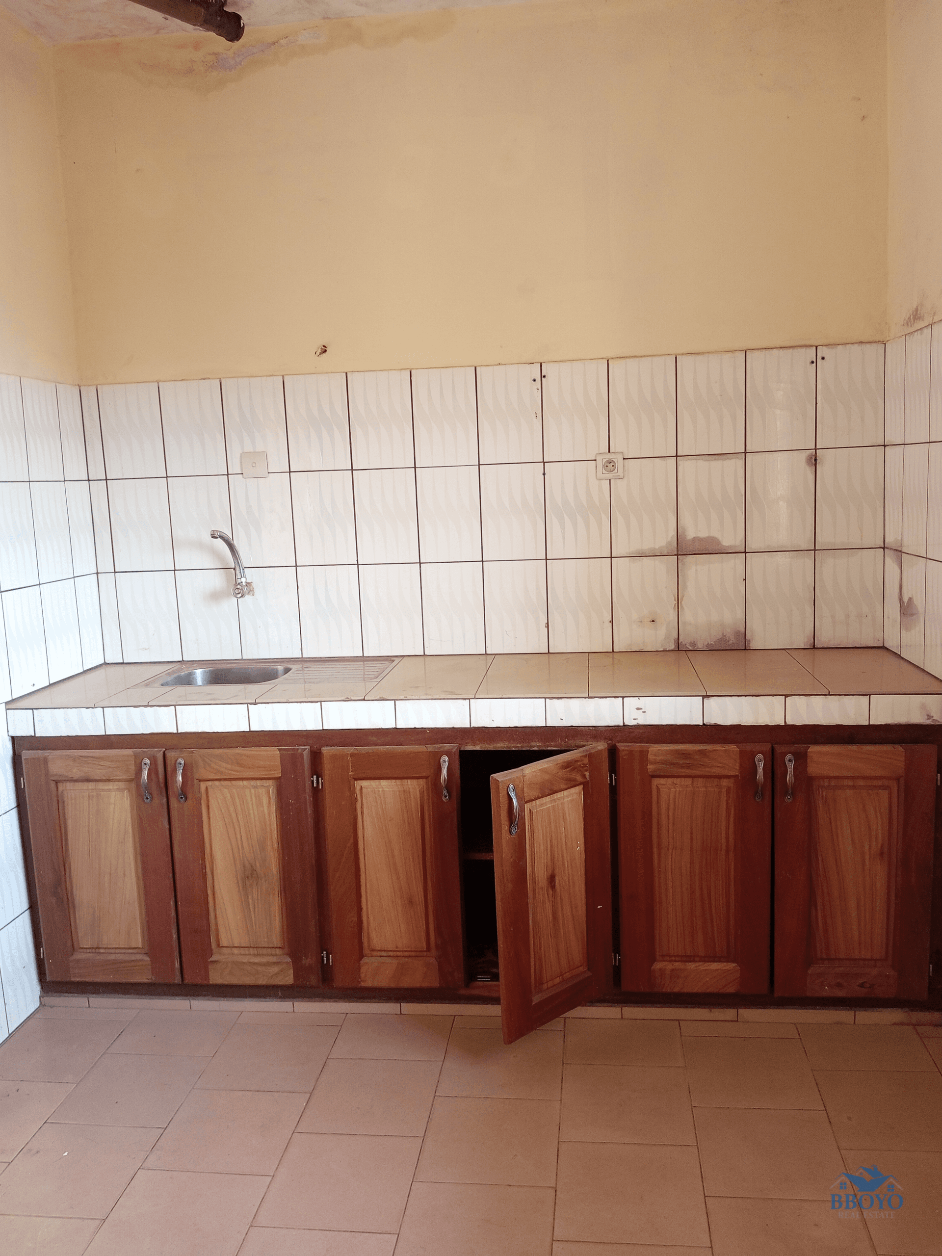 Appartement moyen standing  — photo 3