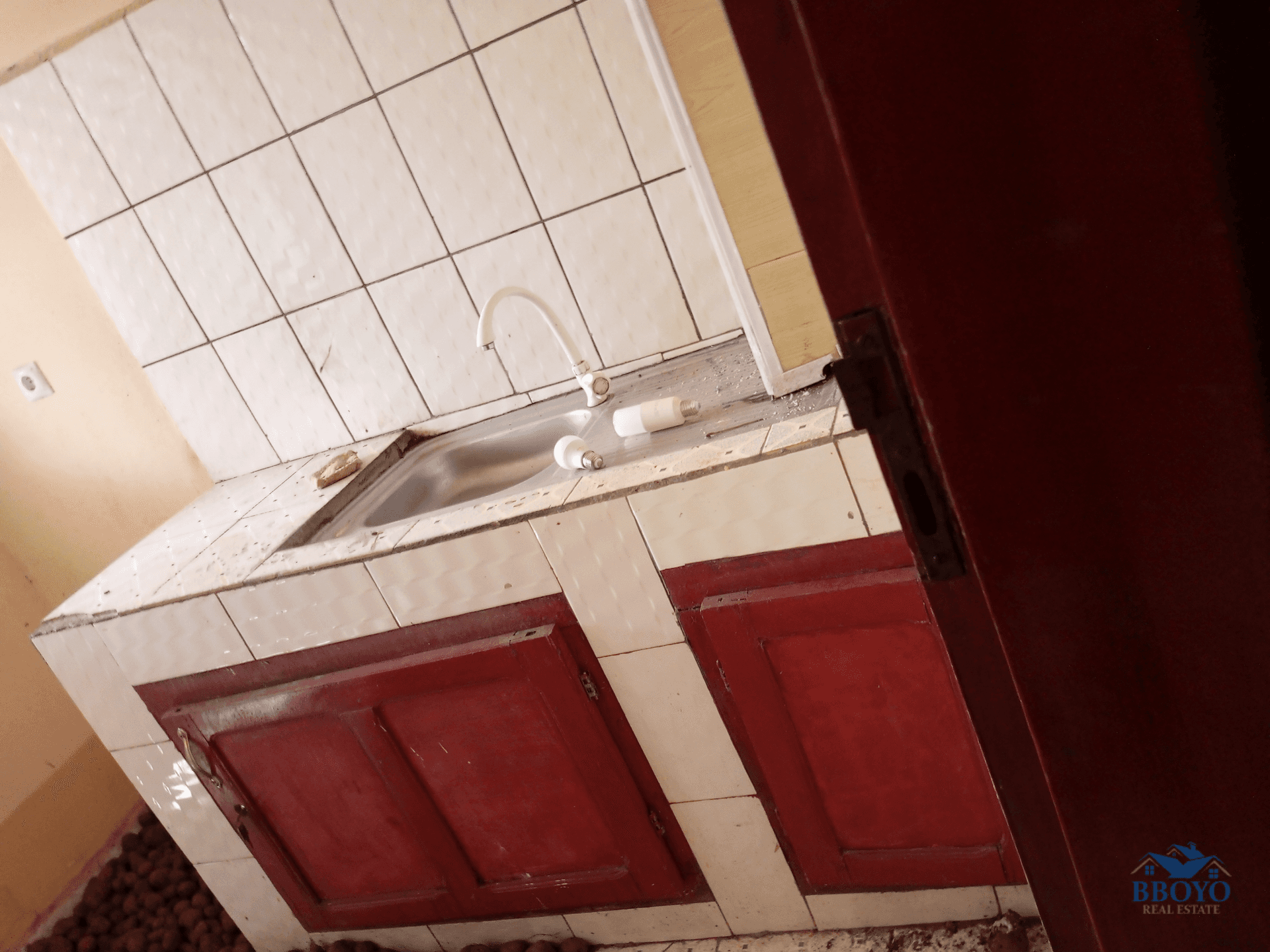Appartement moderne à louer à Nkolmekok  — photo 5