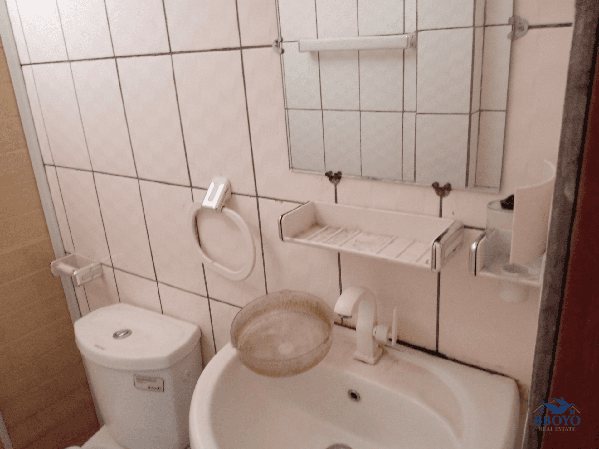 Appartement moderne à louer à Nkolmekok  — photo 3