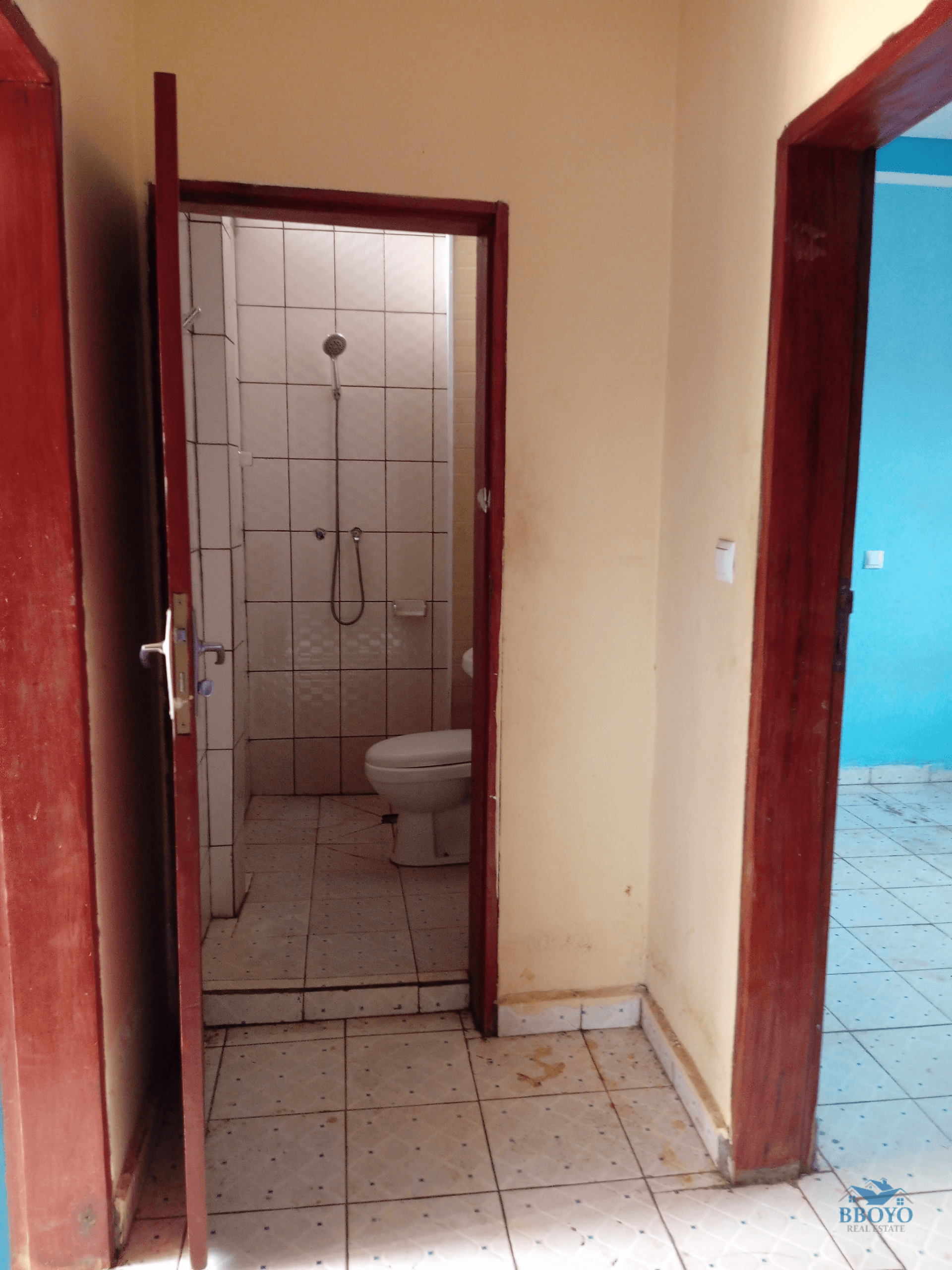Appartement moderne à louer à Nkolmekok  — photo 7