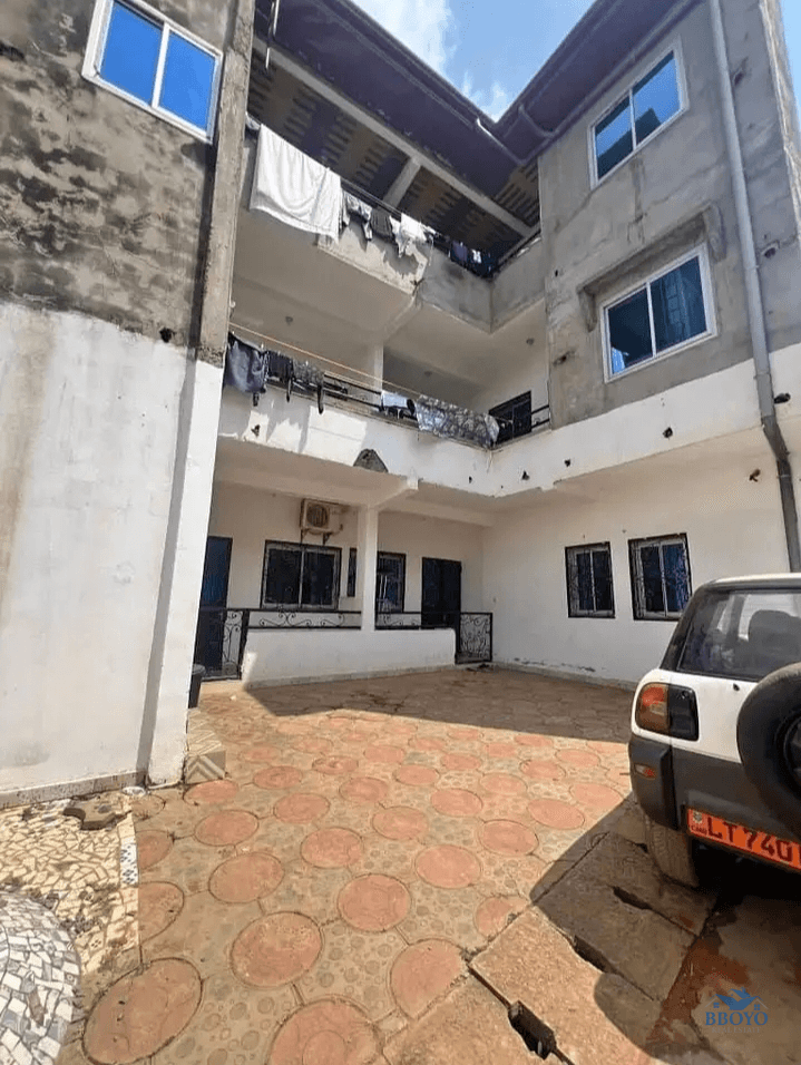 studio moderne mendong 