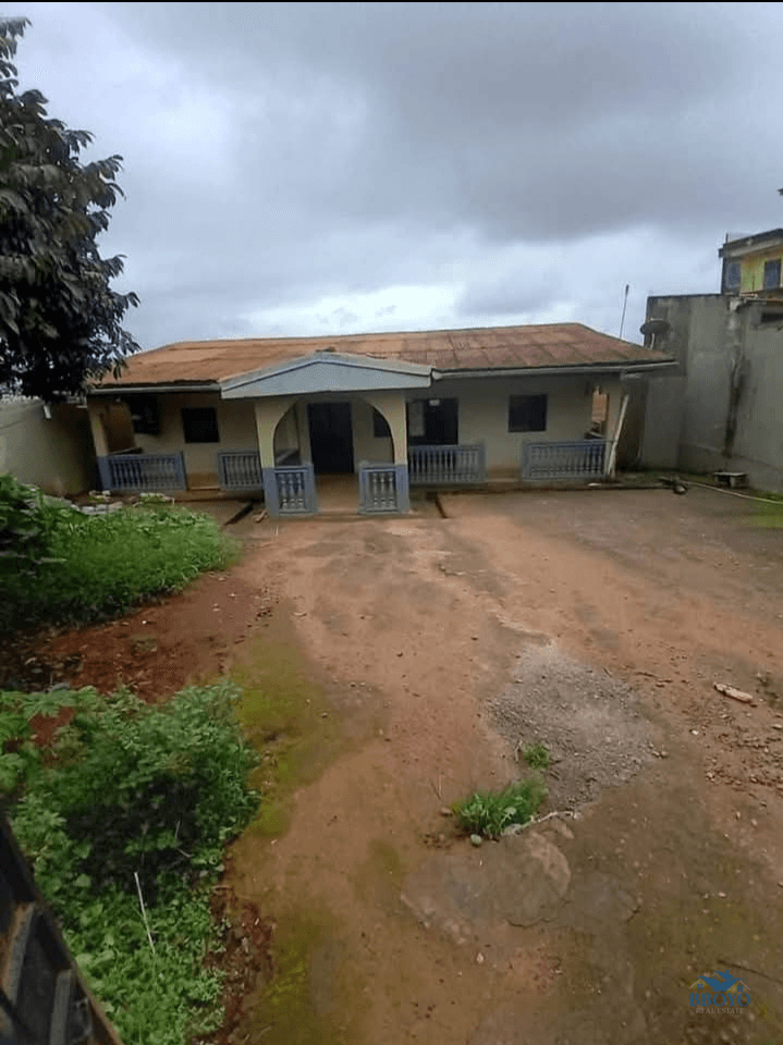 Grande Villa à Nkolmesseng  — photo 3