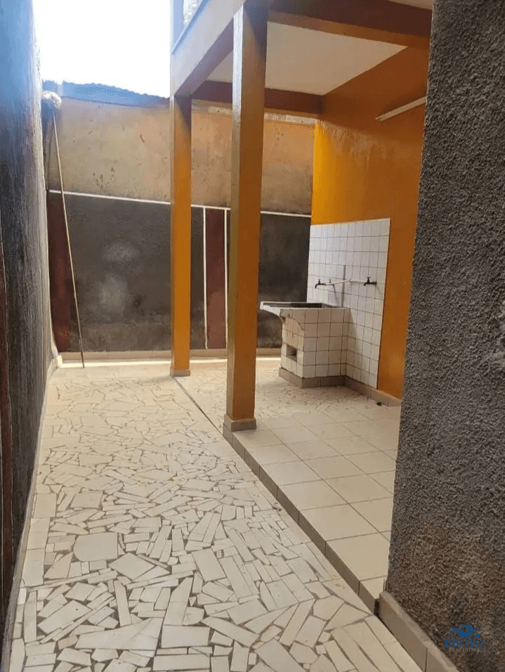 villa moderne à Biyem-Assi  — photo 3