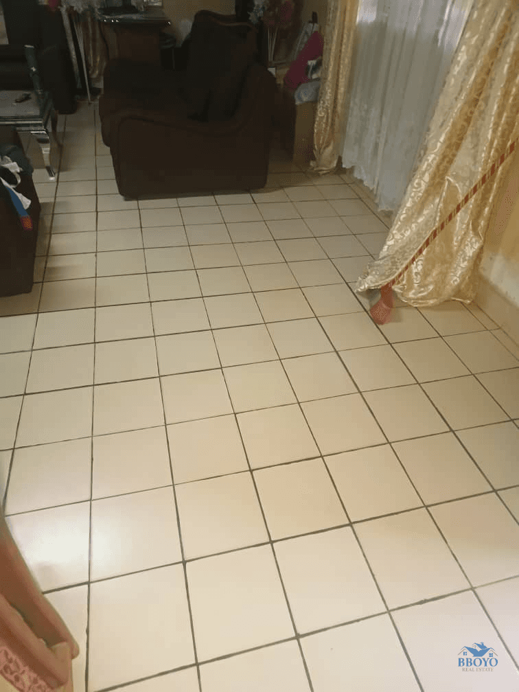 House and plot standing  — photo 5